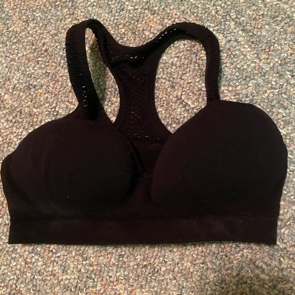 Black padded spirts bra
